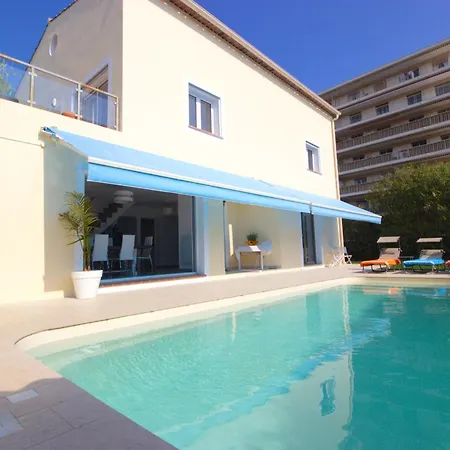 - 8 Personnes - Piscine - Parking Villa Antibes