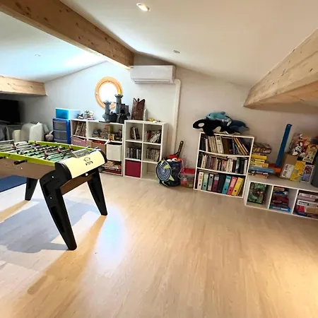- 8 Personnes - Piscine - Parking Antibes