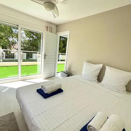 Villa - 8 Personnes - Piscine - Parking Antibes